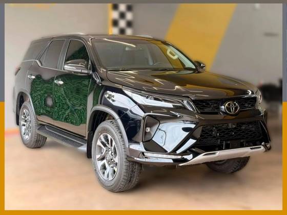 TOYOTA HILUX SW4 2.8 D-4D TURBO DIESEL SRX PLATINUM 7L 4X4 AUTOMÁTICO